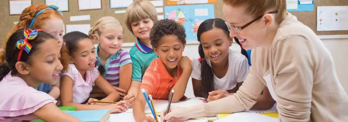 Um Professor Especial para Alunos Especiais Um Professor Especial para Alunos Especiais